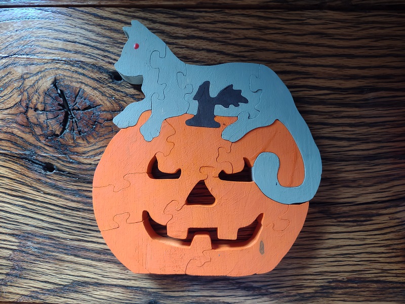 Halloween Wood puzzles and gifts For Sale